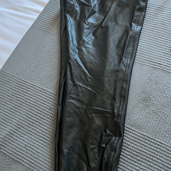 Spanx Leather-like Joggers. - Picture 3 of 6